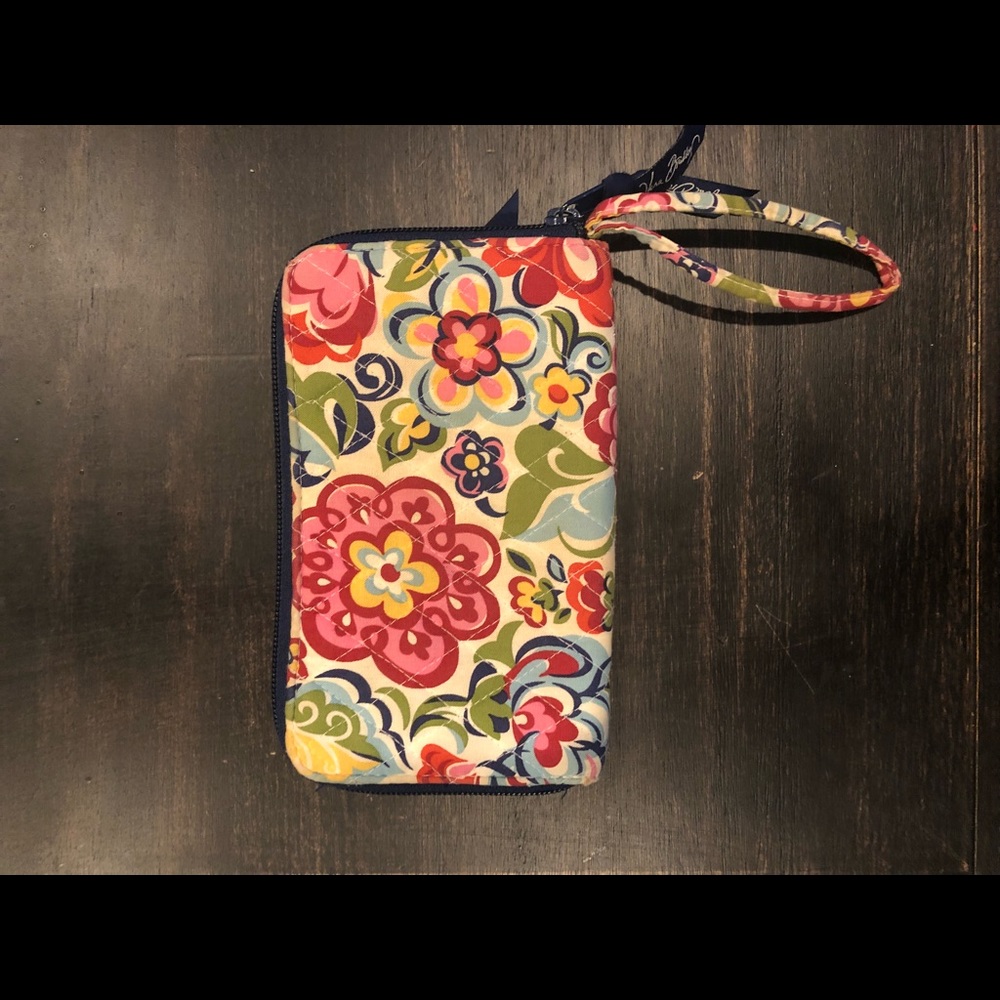 Vera Bradley large wristlet wallet